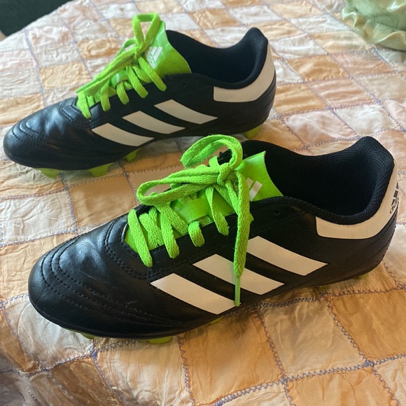 adidas soccer cleats - Picture 3 of 16